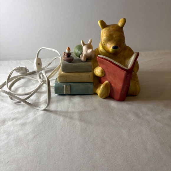Vintage Disney Classic Winnie Pooh Piglet Book Reading Night Light Nursery Lamp - Picture 6 of 10